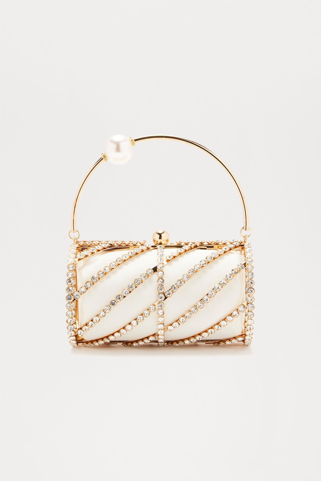 https://cdn.shopify.com/s/files/1/0293/9277/files/12-19-24_S15_44_ZDJYZOE070902_Gold_CZ_10-51-157631_ES.jpg?v=1735599873