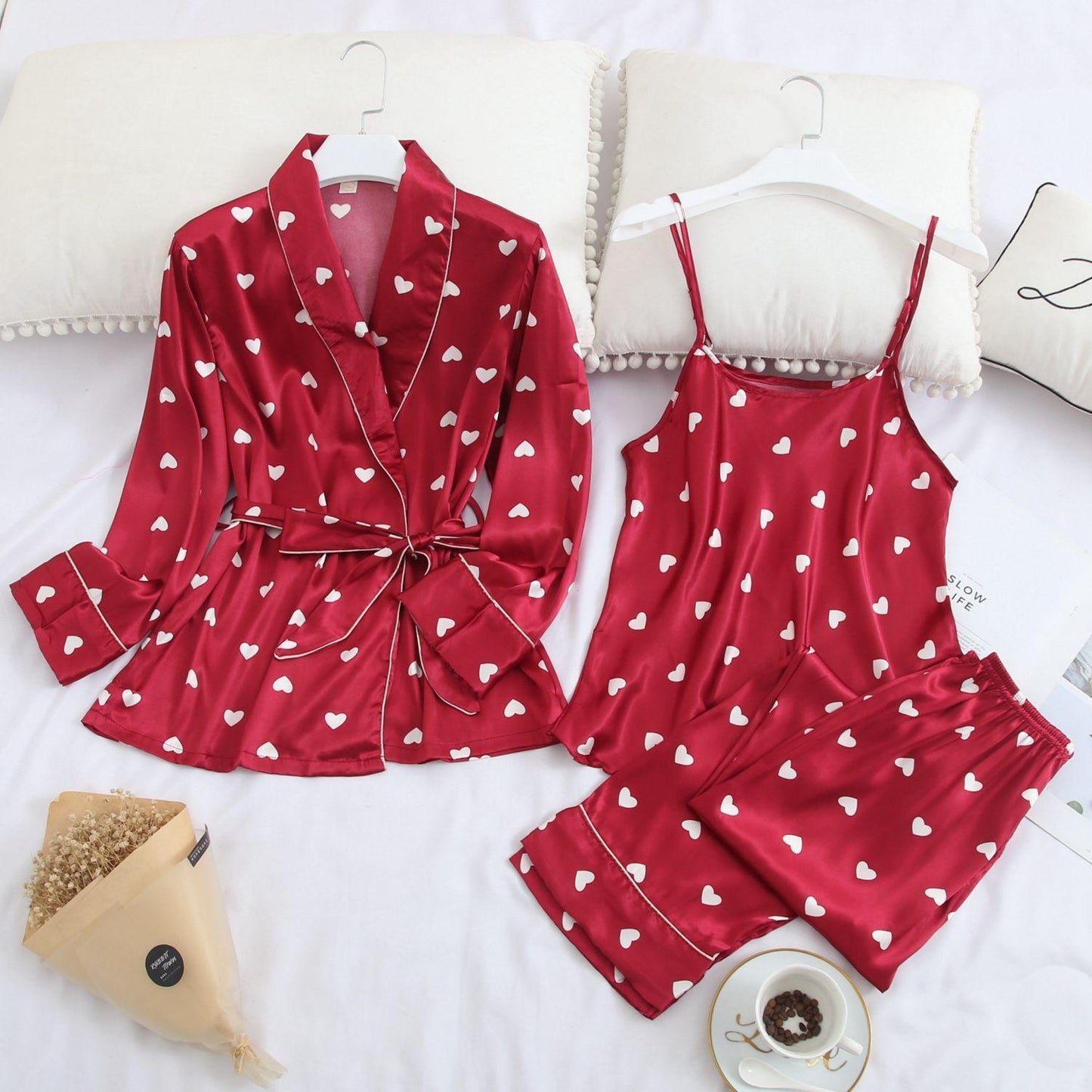 Three-piece long sleeve pajamas