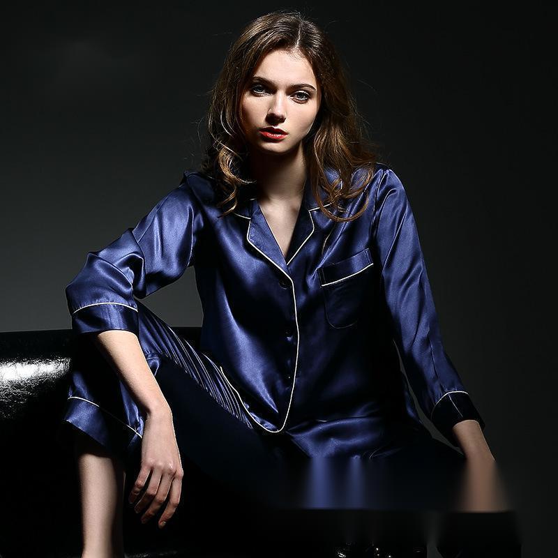 Silk pajamas set for ladies