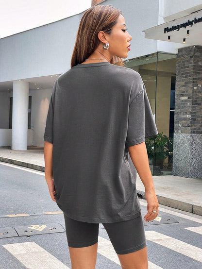 SHEIN EZwear Letter Patched Drop Shoulder Tee