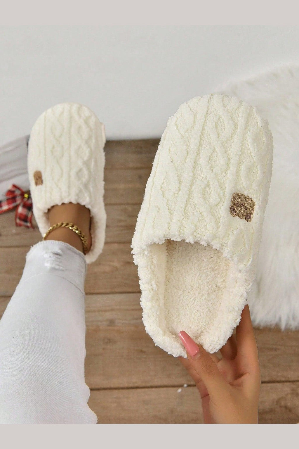 Women's Warm Indoor Slippers, Thick Sole Non-Slip Gray Fluffy Winter House Slippers
