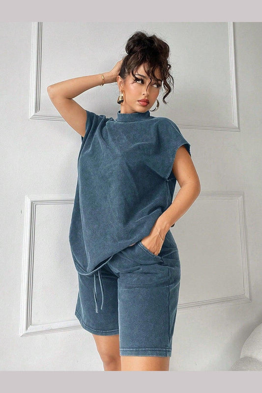 SHEIN SXY 2pcs Set: Distressed Linen Turndown Collar Drop Shoulder T-Shirt