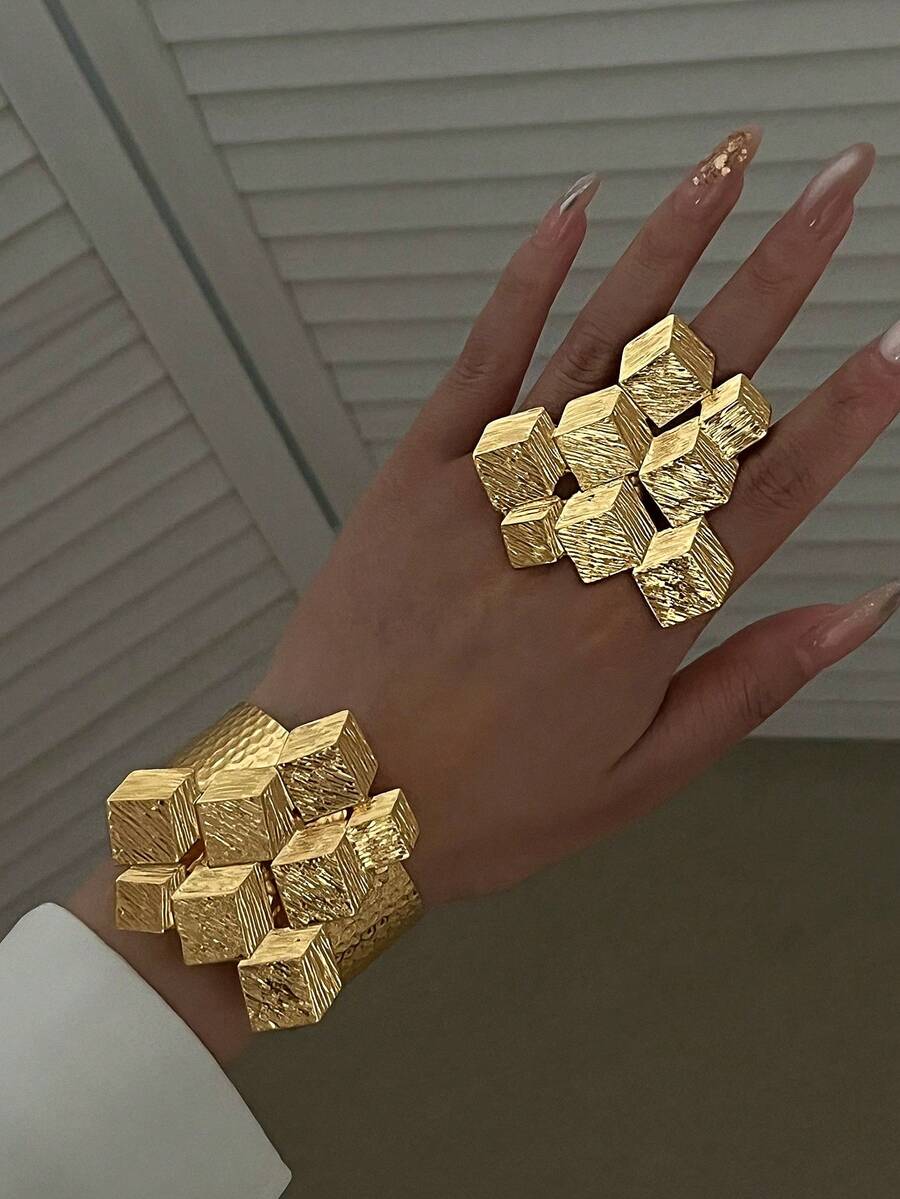 https://img.ltwebstatic.com/v4/j/spmp/2025/09/02/04/1756800430f96df82d73e6b2ba98f67ed2d78d7f85_thumbnail_900x.webp