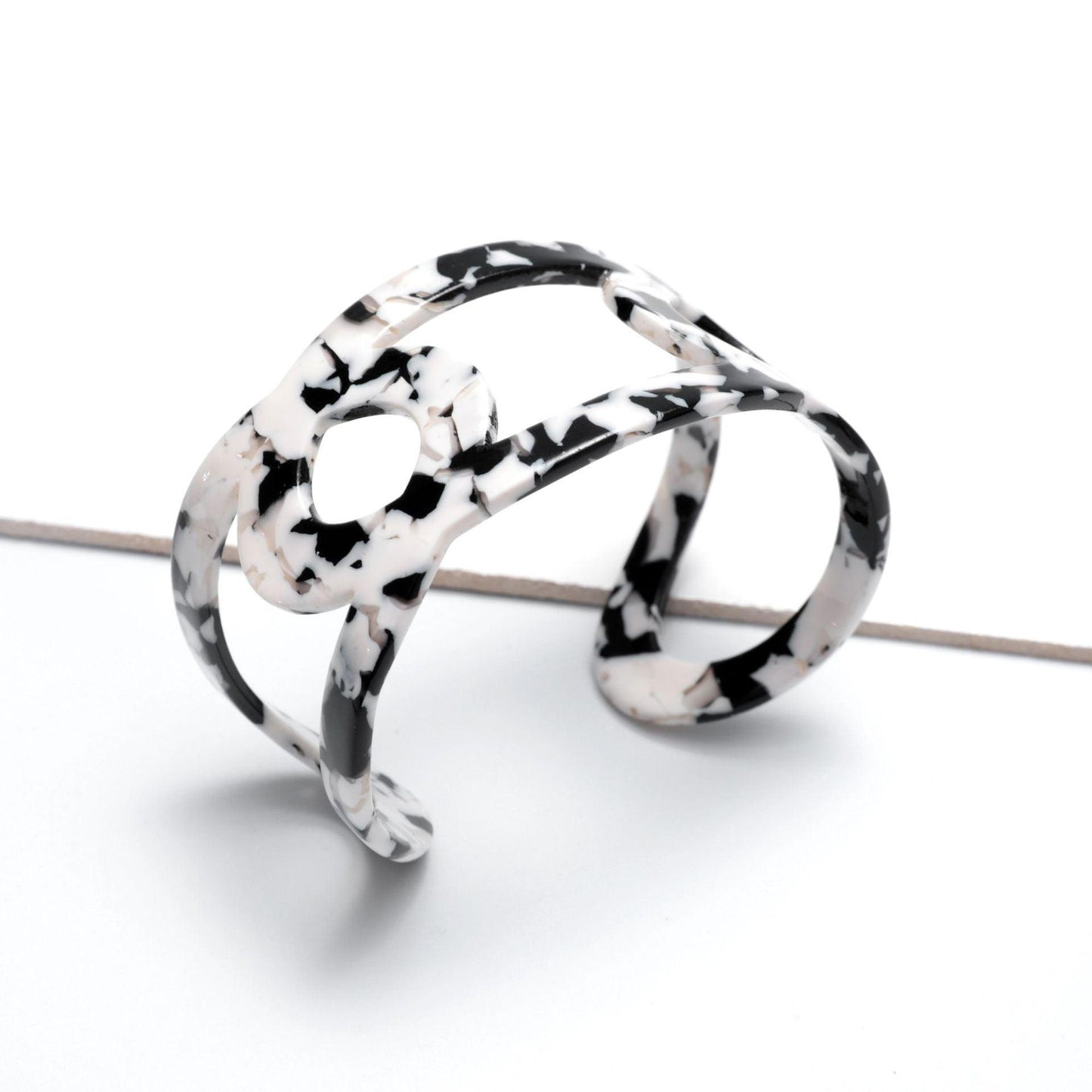 Acrylic Leopard Print Bracelet - HEPSIBAH SHOP