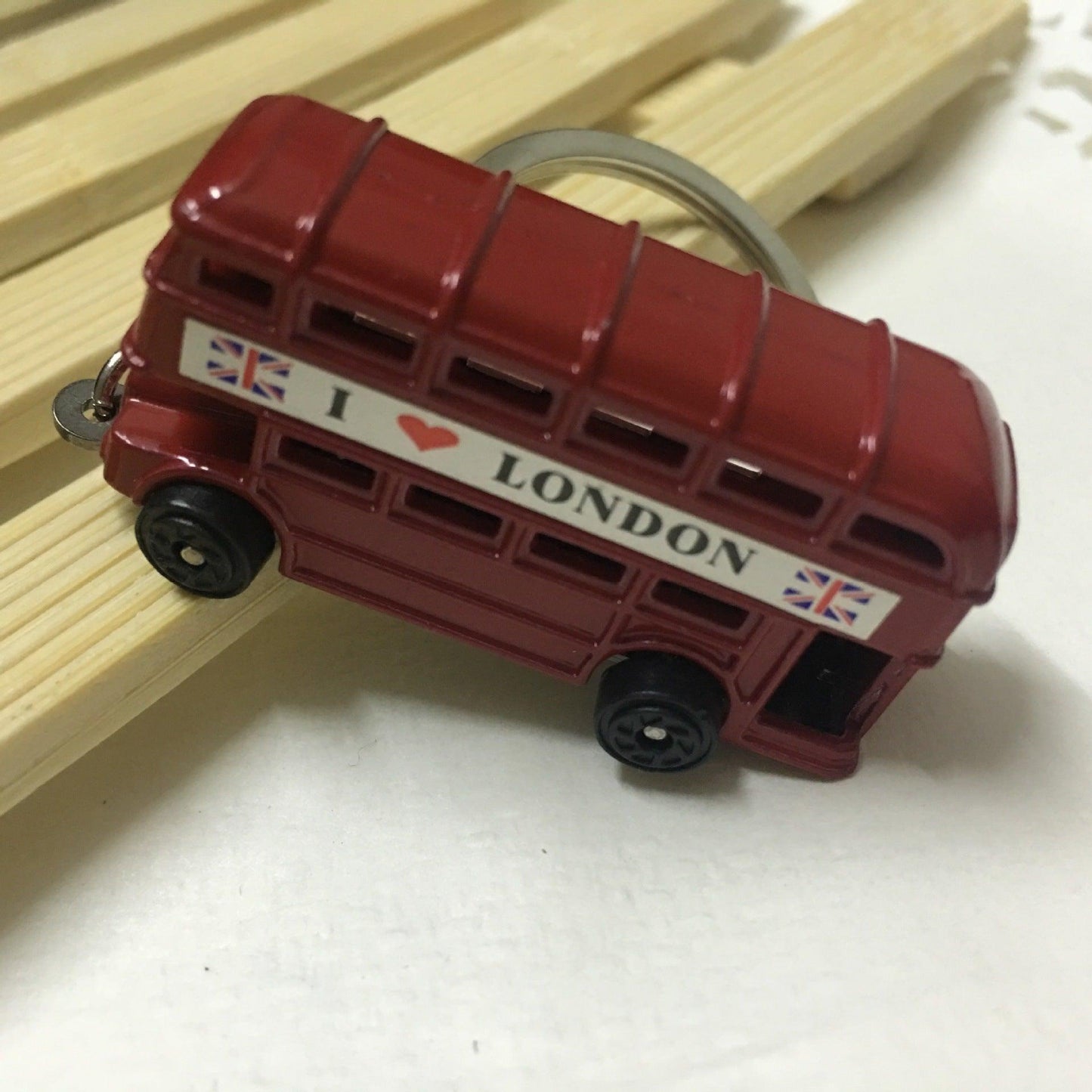 London Double Decker Bus Keychain - HEPSIBAH SHOP